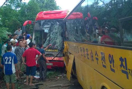 Xe tải đâm xe máy, 2 người chết tại chỗ ảnh 1